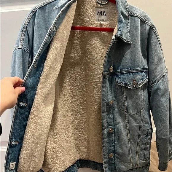 Zara Light Blue Sherpa Lined Denim Oversized Jean Jacket size small women’s - Picture 8 of 10